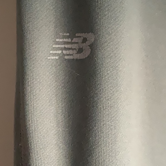 New Balance  Stylish Gray Wide-Leg Pants  ETC - Picture 4 of 6